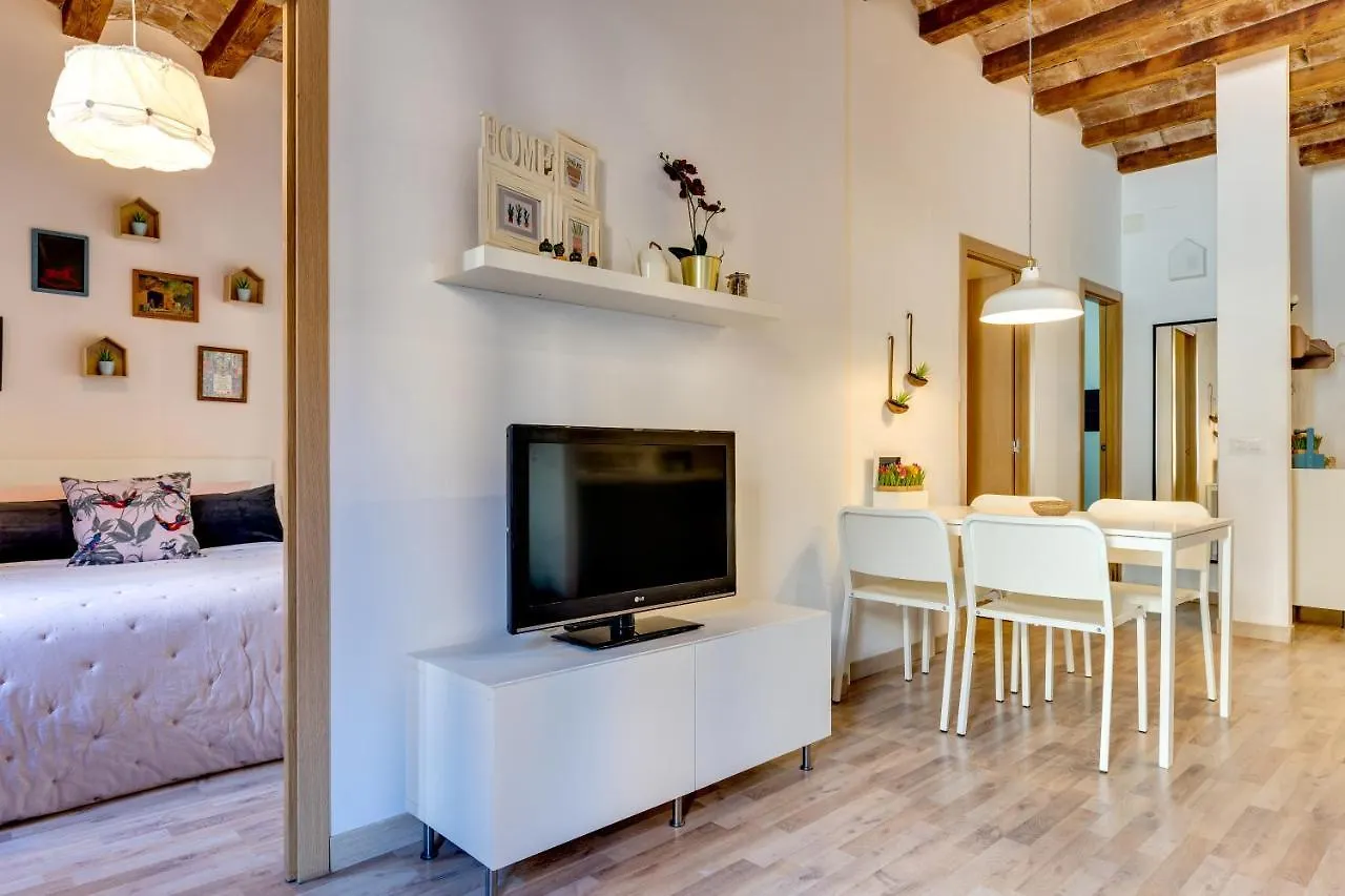 Charming & Convenient Apartment Near Plaza Espanya Barcelona Spain